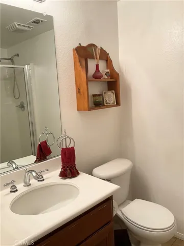 guest bath.