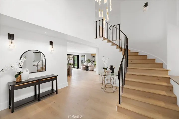 6 Monterey Circle, Corona Del Mar, California 92625