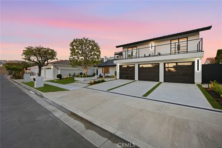 6 Monterey Circle, Corona Del Mar, California 92625