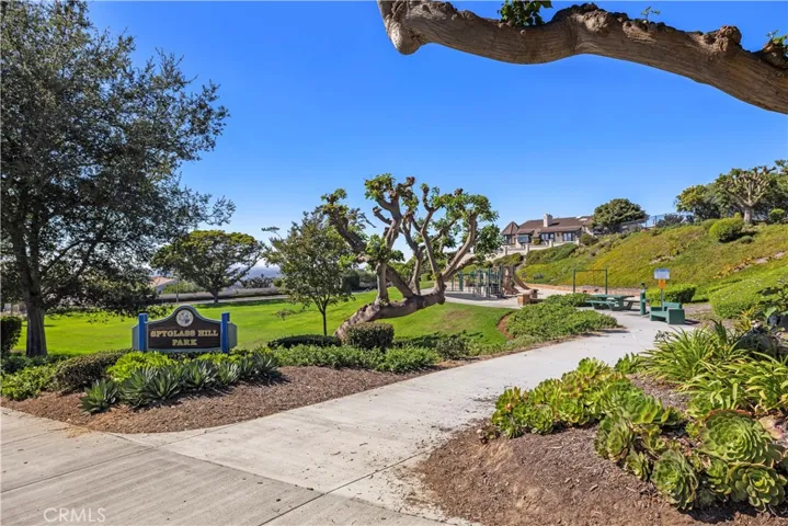 6 Monterey Circle, Corona Del Mar, California 92625