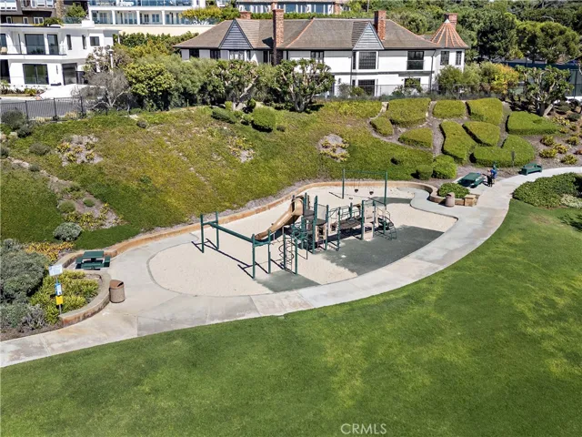 6 Monterey Circle, Corona Del Mar, California 92625