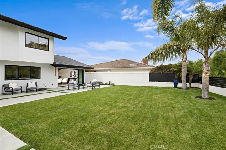 6 Monterey Circle, Corona Del Mar, California 92625