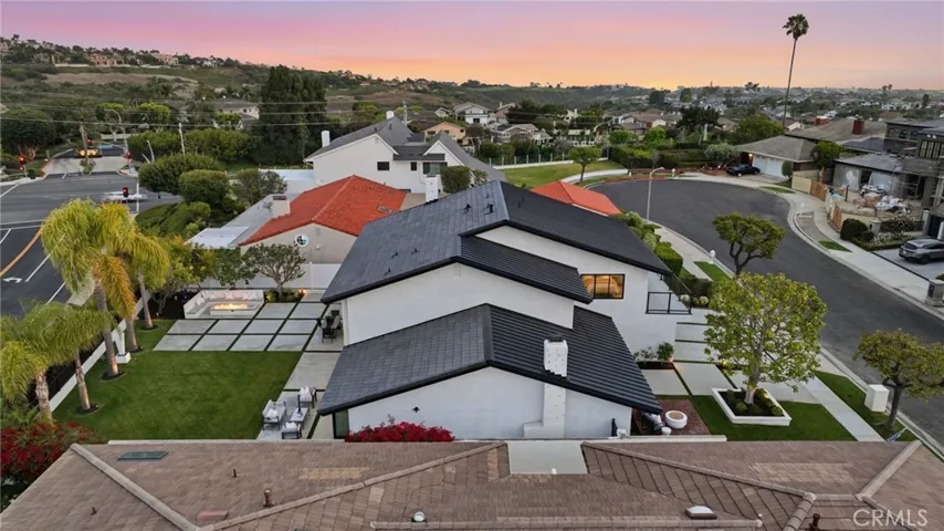 6 Monterey Circle, Corona Del Mar, California 92625