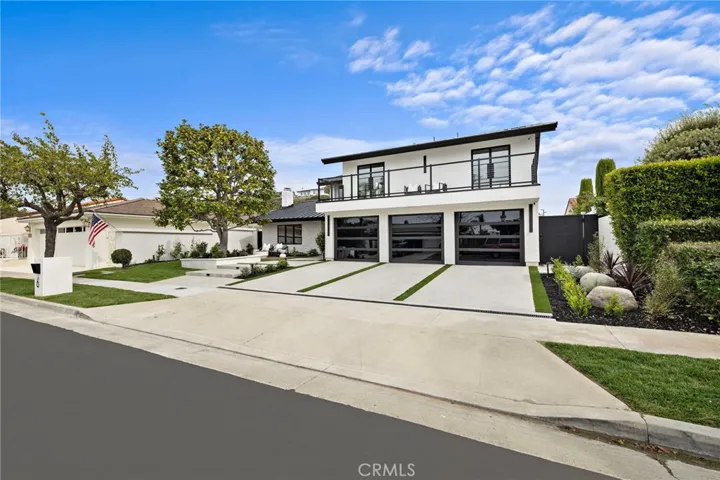 6 Monterey Circle, Corona Del Mar, California 92625