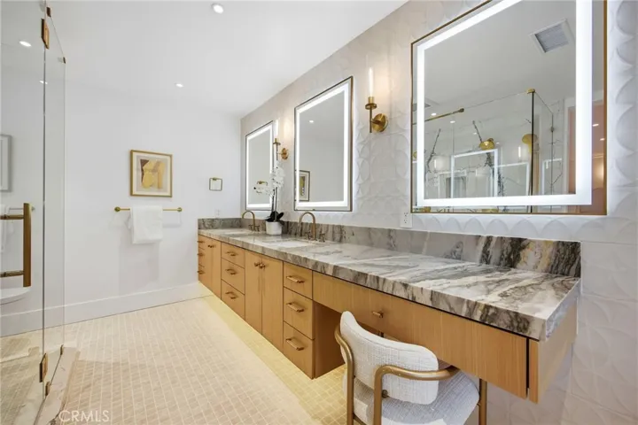 6 Monterey Circle, Corona Del Mar, California 92625