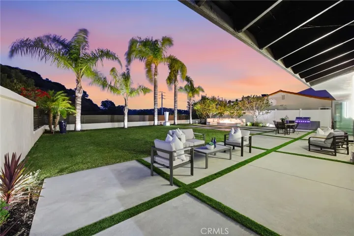 6 Monterey Circle, Corona Del Mar, California 92625