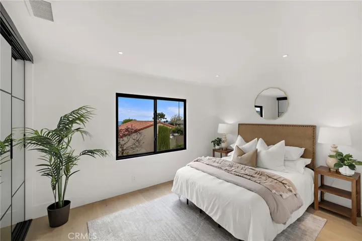 6 Monterey Circle, Corona Del Mar, California 92625