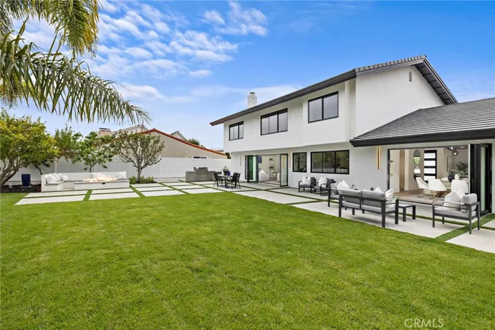 6 Monterey Circle, Corona Del Mar, California 92625
