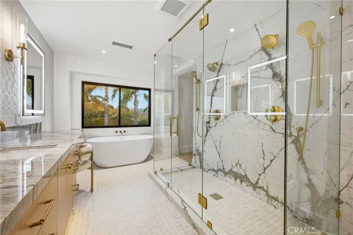 6 Monterey Circle, Corona Del Mar, California 92625