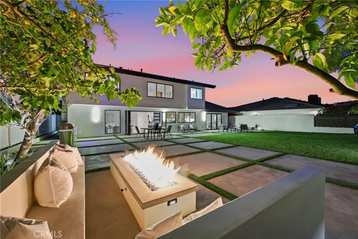 6 Monterey Circle, Corona Del Mar, California 92625