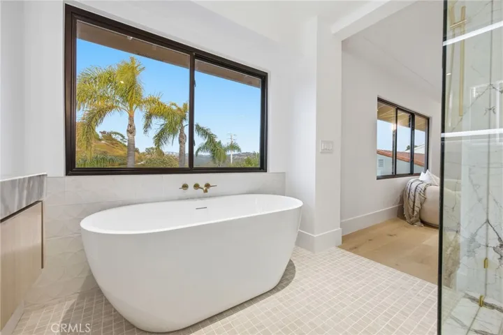 6 Monterey Circle, Corona Del Mar, California 92625