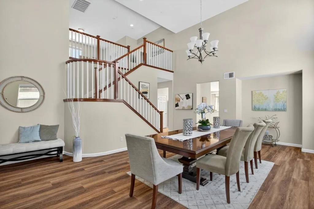 Separate dining room