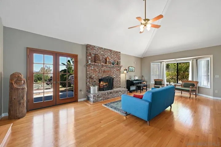1282 Olive Ave, Fallbrook, California 92028