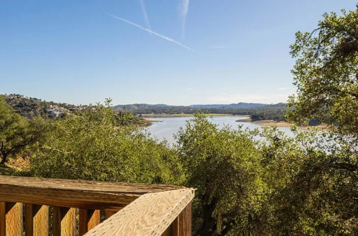 8730 Bluff Court, Bradley, California 93426