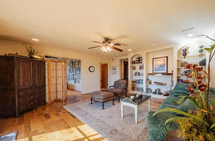 8730 Bluff Court, Bradley, California 93426