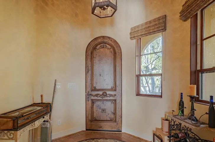 8730 Bluff Court, Bradley, California 93426