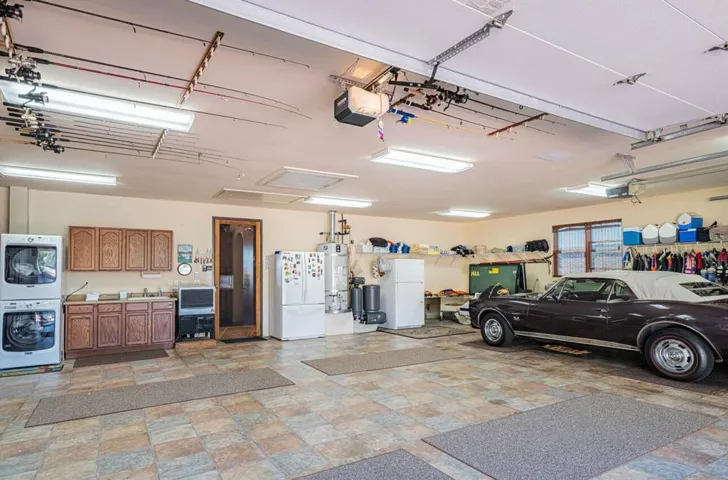 8730 Bluff Court, Bradley, California 93426