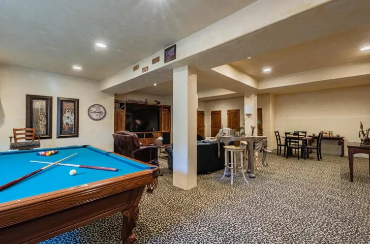 8730 Bluff Court, Bradley, California 93426