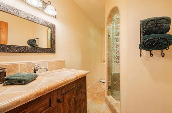 8730 Bluff Court, Bradley, California 93426