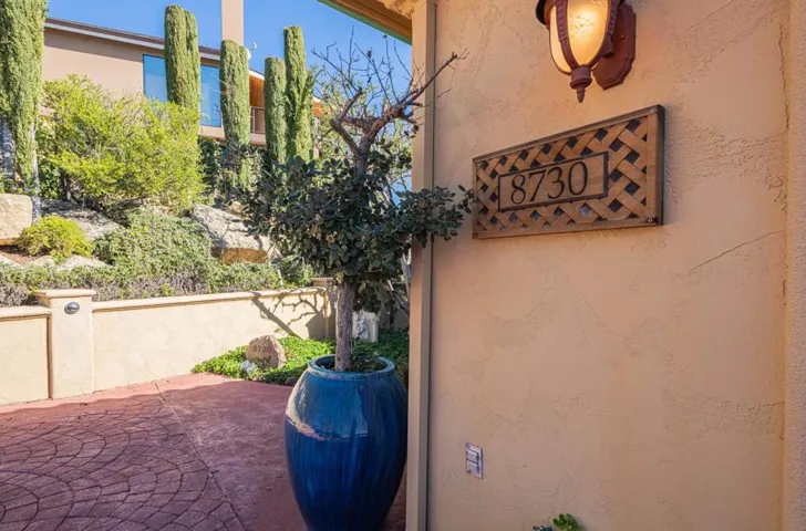 8730 Bluff Court, Bradley, California 93426
