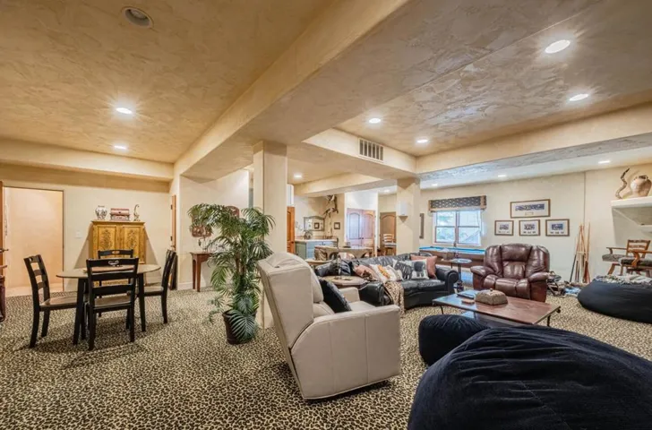 8730 Bluff Court, Bradley, California 93426