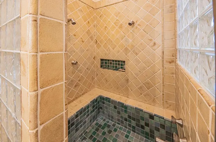 8730 Bluff Court, Bradley, California 93426
