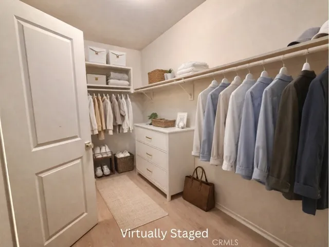 Walk in closet