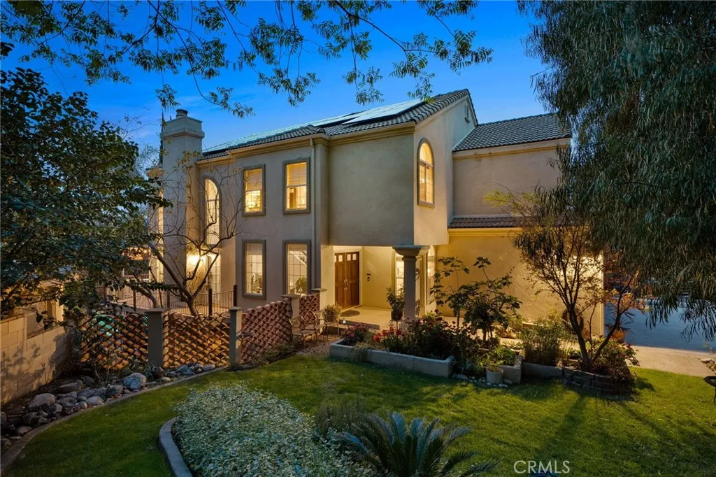334 Lakeside