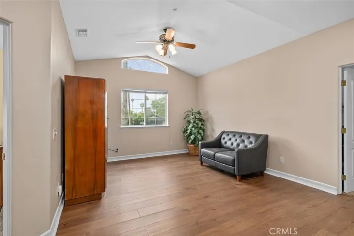 Upstairs bonus room