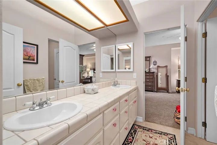 Upstairs hall bathroom