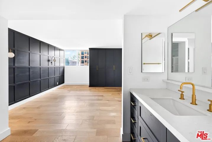 From Vanity looking into prima