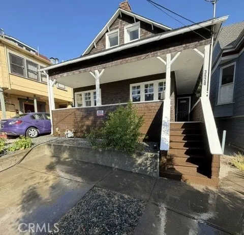 3520 Harrison Street, Oakland, California 94611