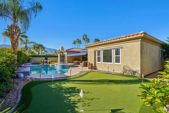 47-web-or-mls-Vista Del Aqua-S2711-052