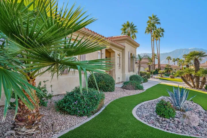 3-web-or-mls-Vista Del Aqua-S2711-003