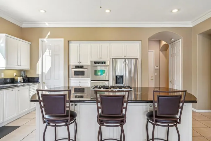 18-web-or-mls-Vista Del Aqua-S2711-018