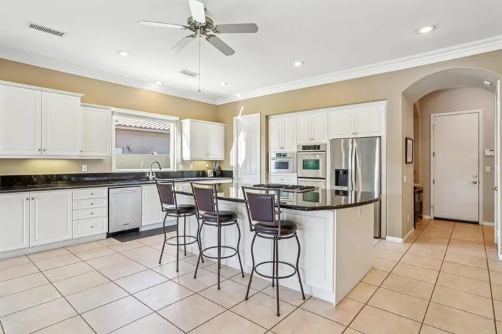 16-web-or-mls-Vista Del Aqua-S2711-016