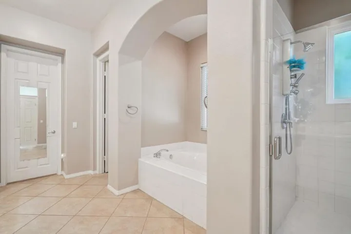 43-web-or-mls-Vista Del Aqua-S2711-045