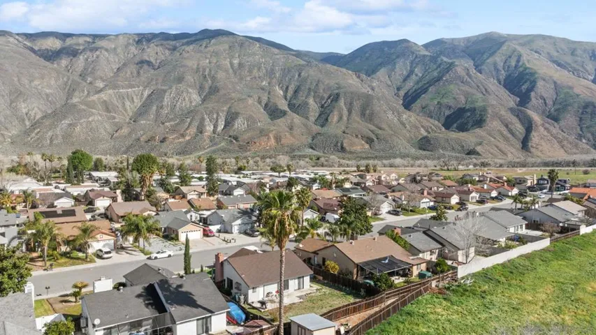 312 Blue Ridge Lane, San Jacinto, California 92583