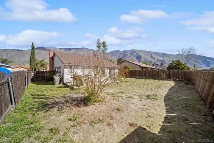 312 Blue Ridge Lane, San Jacinto, California 92583