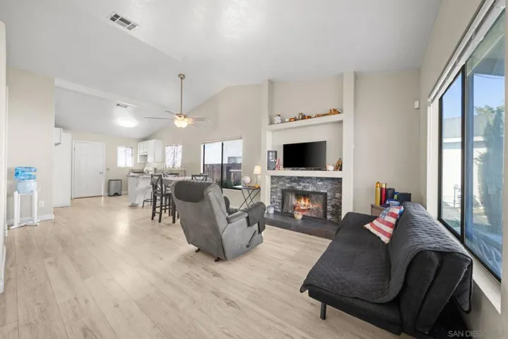 312 Blue Ridge Lane, San Jacinto, California 92583