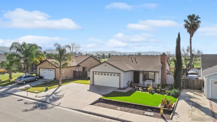 312 Blue Ridge Lane, San Jacinto, California 92583