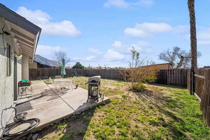 312 Blue Ridge Lane, San Jacinto, California 92583