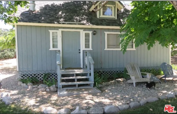 cottage (1 of 5)