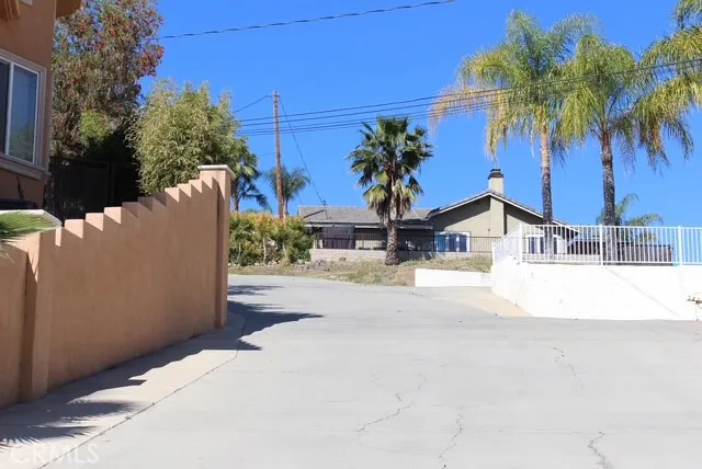View from bottom of San Joaquin