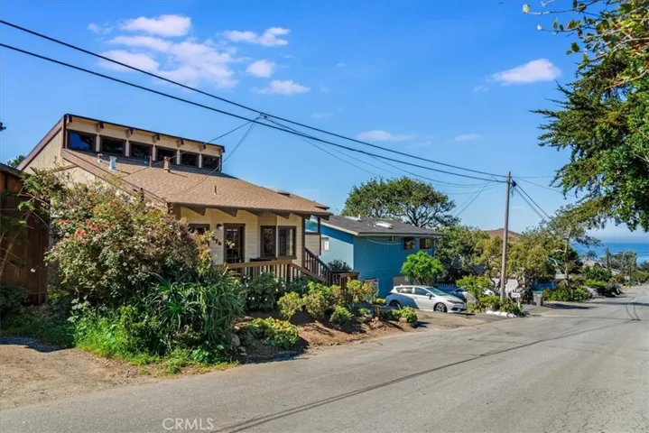 470 Warwick, Cambria, California 93428