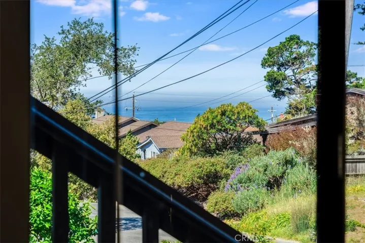 470 Warwick, Cambria, California 93428