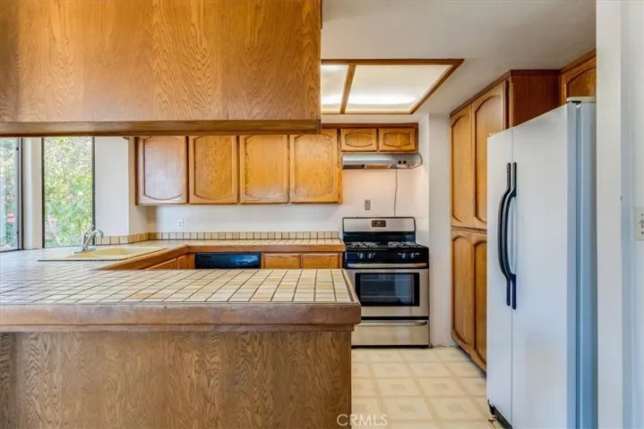 470 Warwick, Cambria, California 93428