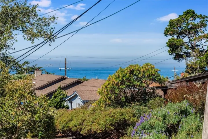 470 Warwick, Cambria, California 93428