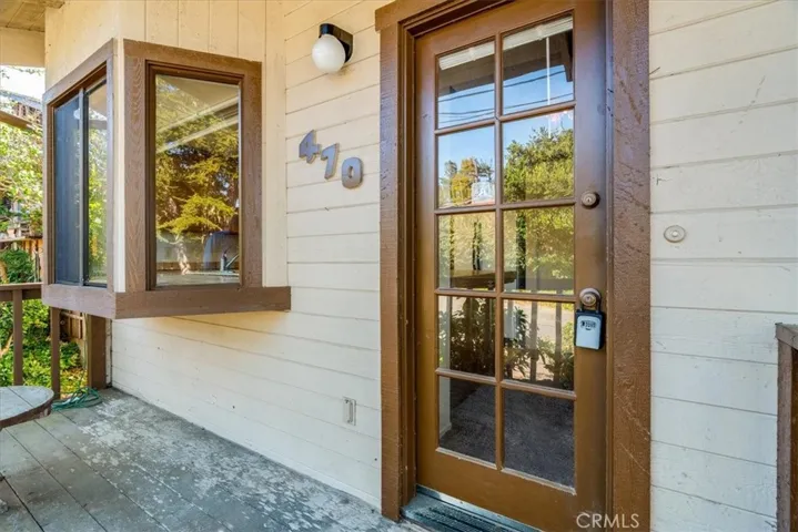 470 Warwick, Cambria, California 93428