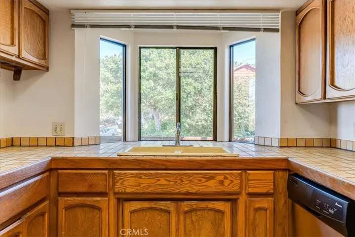 470 Warwick, Cambria, California 93428